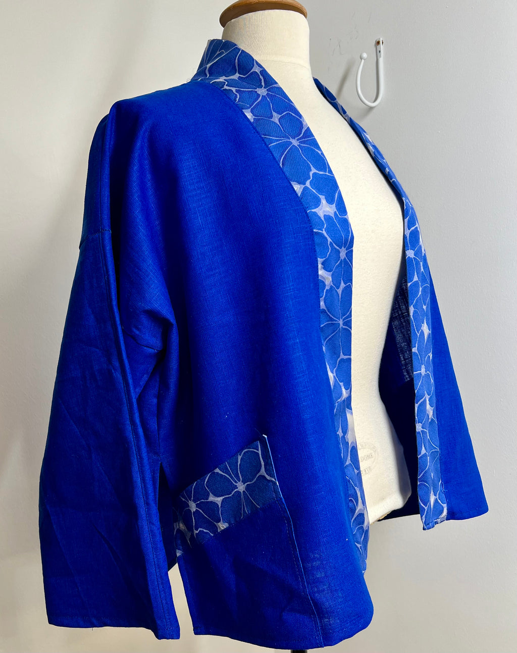 Kyoto kimono in linen with a viscose Daisy Jacquard limited edition 1 of 1
