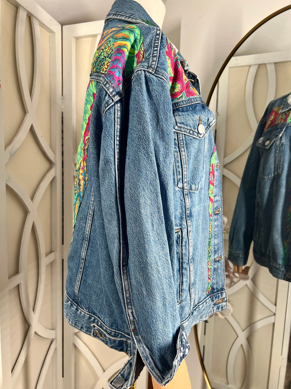Tropical Print with Appliqué Embroidery Denim Jacket