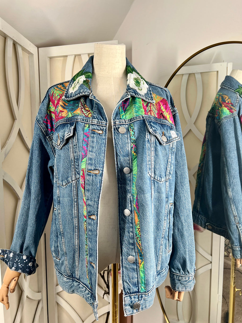 Tropical Print with Appliqué Embroidery Denim Jacket